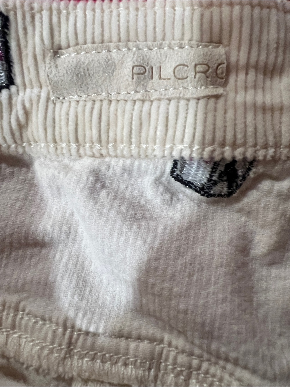 Pilcro Cream Embroidered Snack Motif The Icon Slight Flare Jeans - Picture 2 of 13